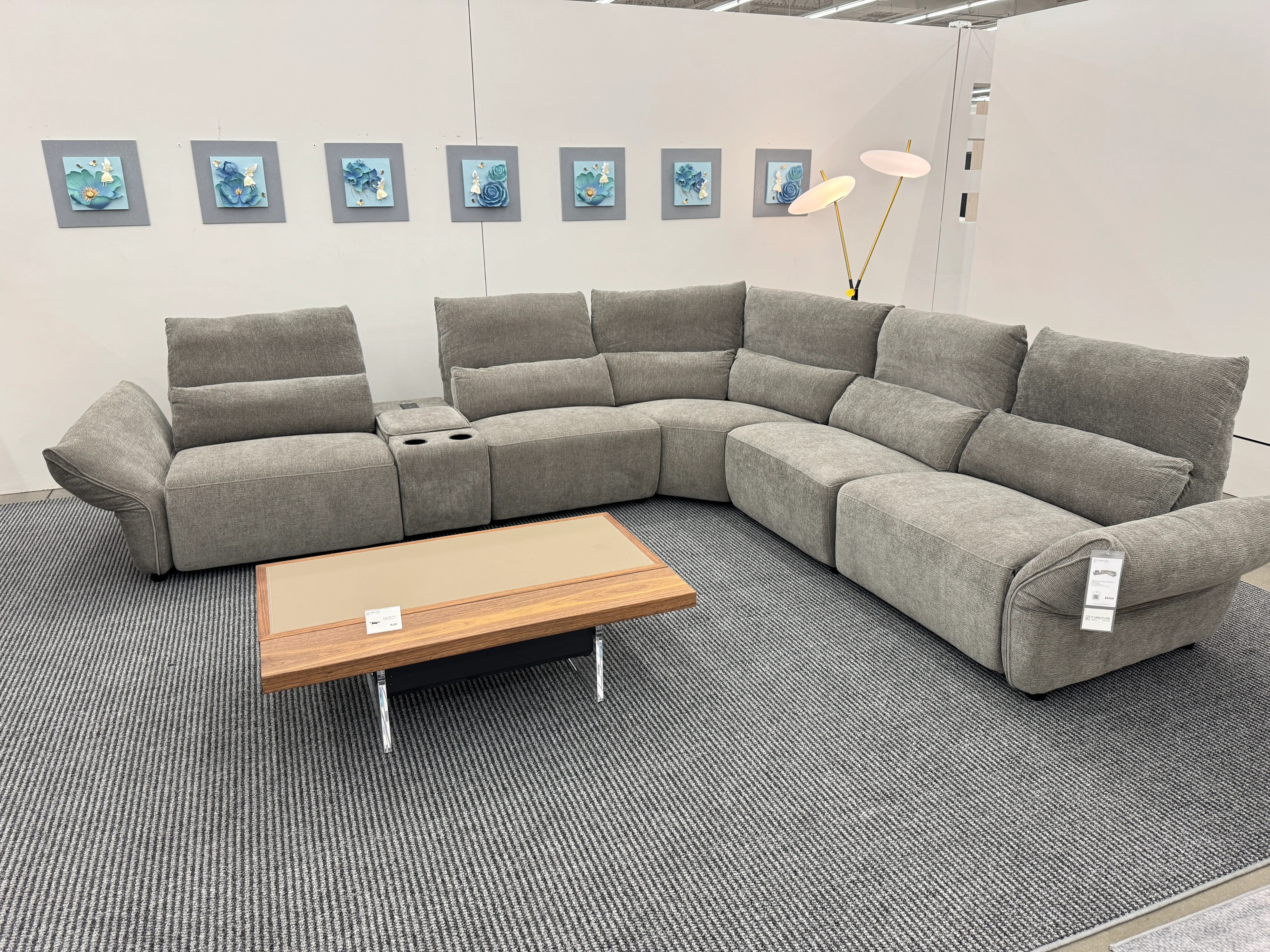 Begonia Modern Motion Sectional - Image 8