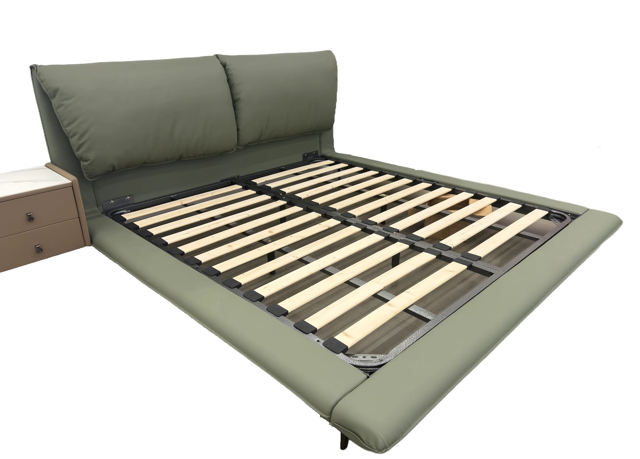 Braum Platform Bed - Image 10