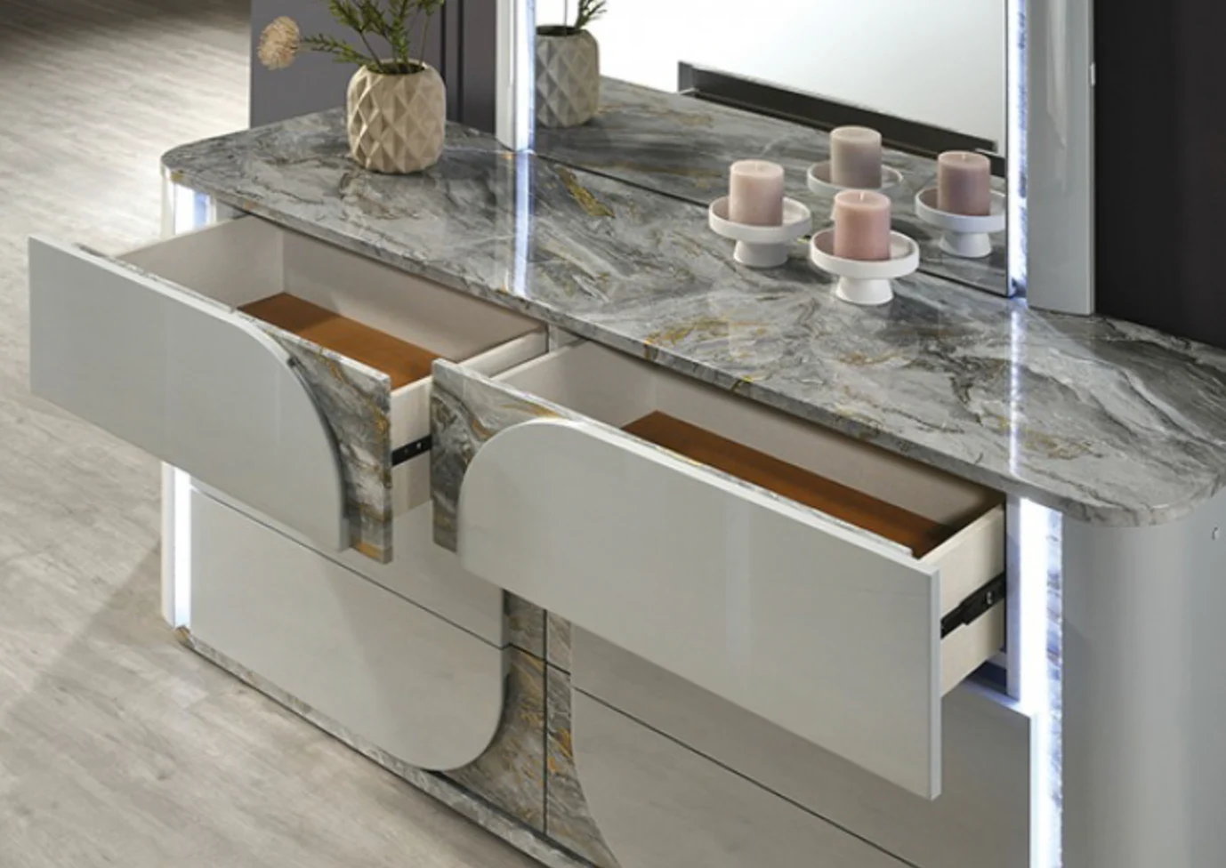 Burnes Dresser - Image 2