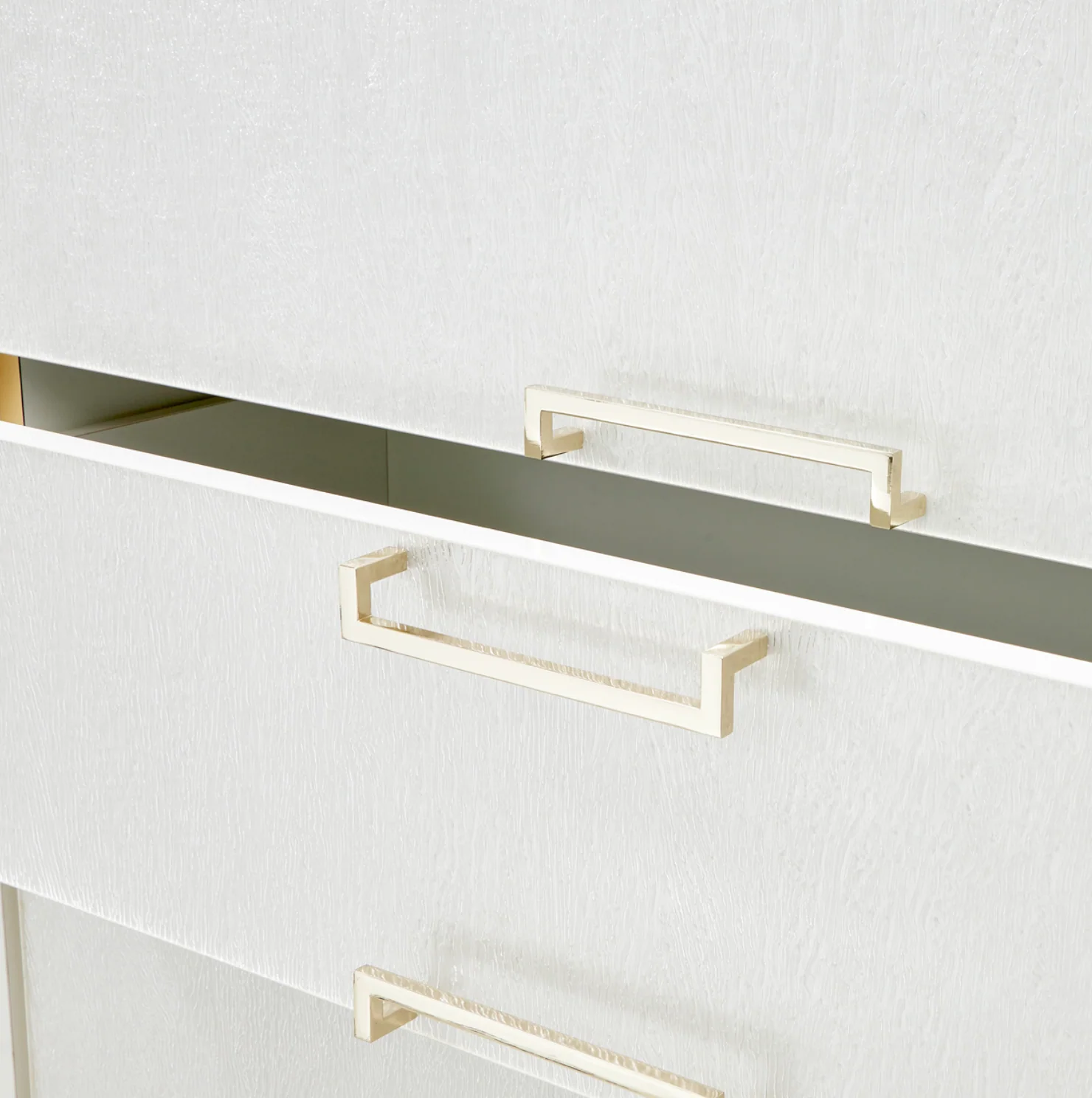 Palm Gate Luxe Chest - Image 3