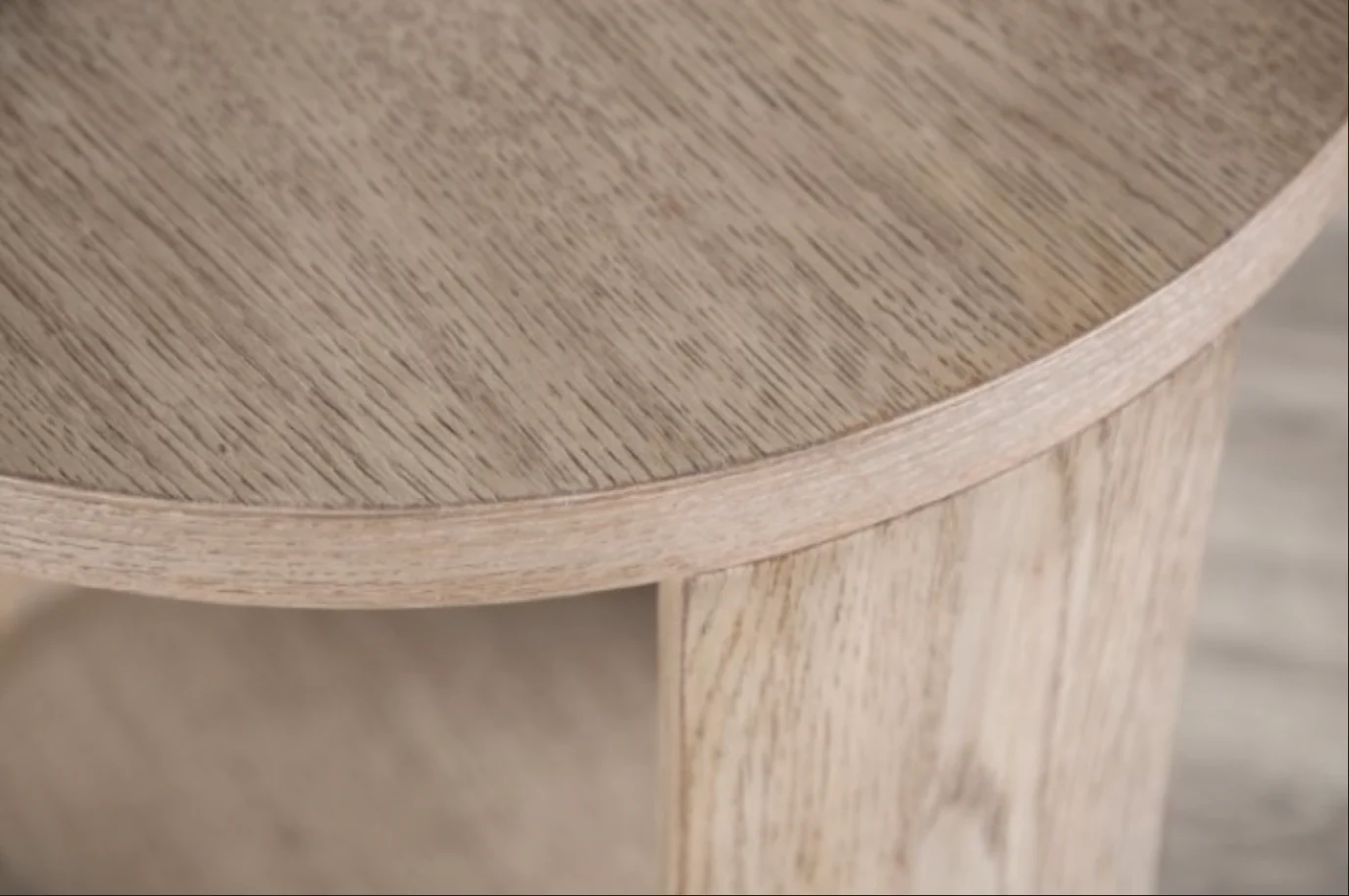 Conisbrough Round End Table - Image 3