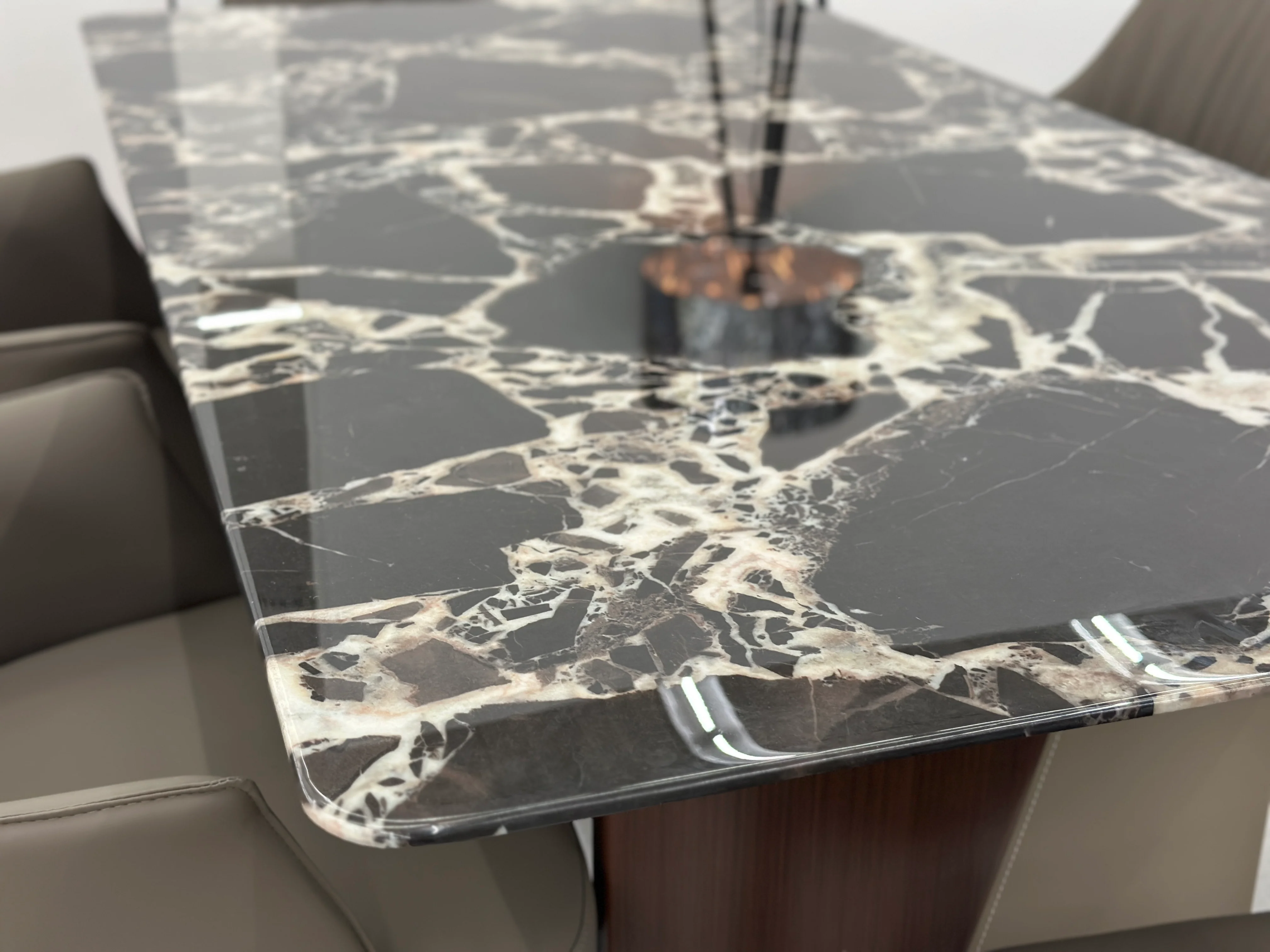 Dall Rose Dining Table - Image 2