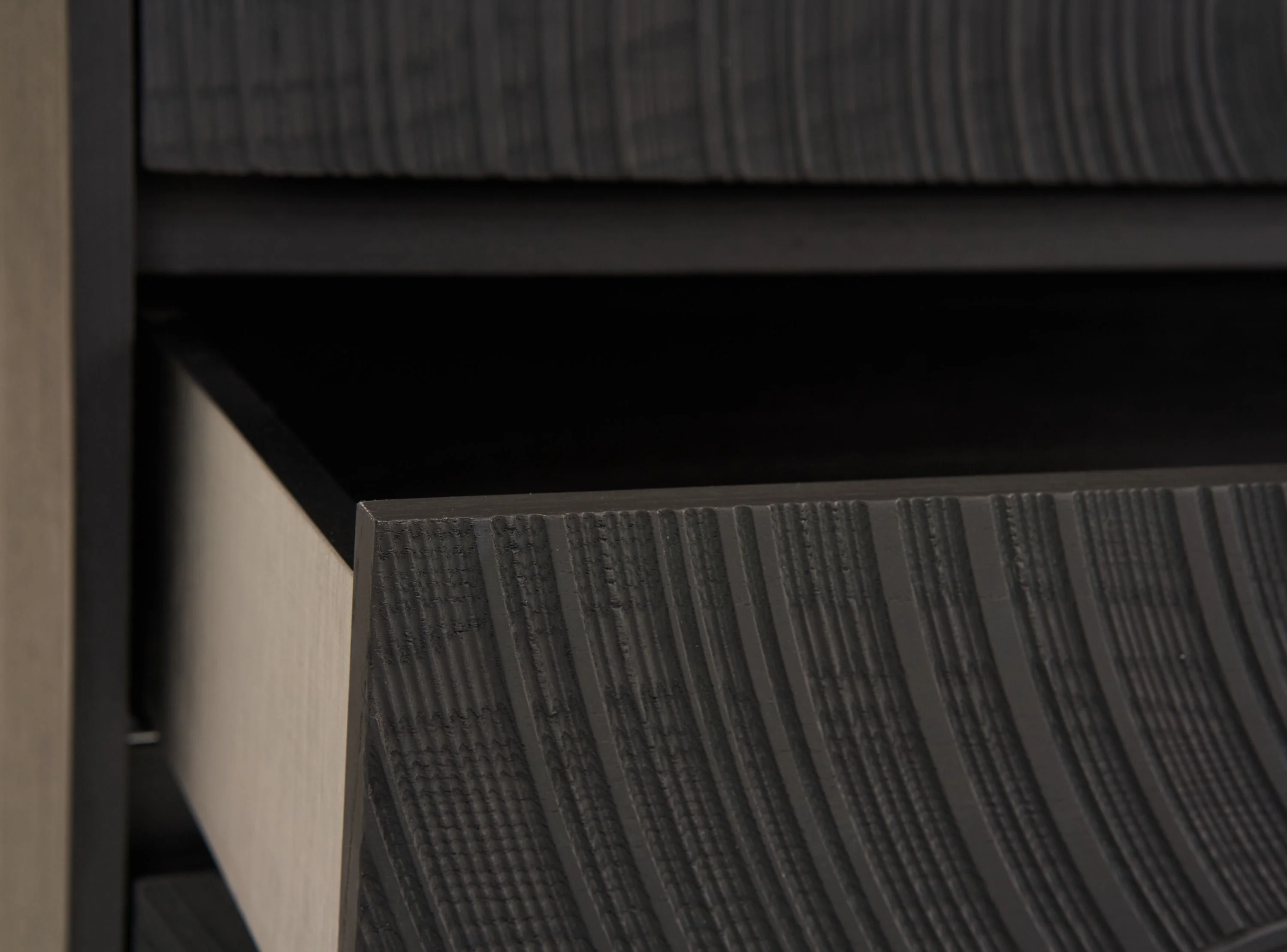 Noir Cirque Dresser - Image 6