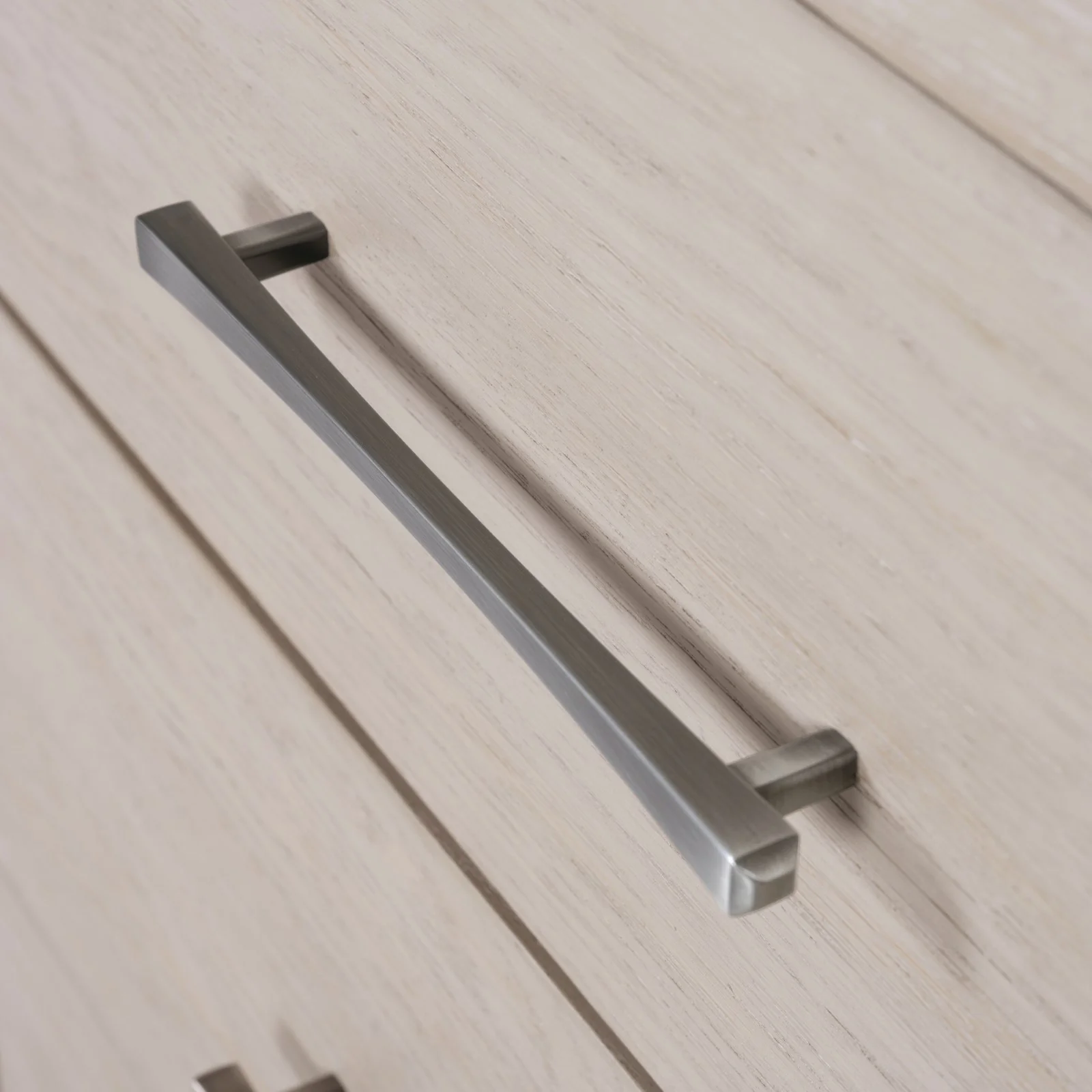 Fareham Oak Bedroom Set - Image 11