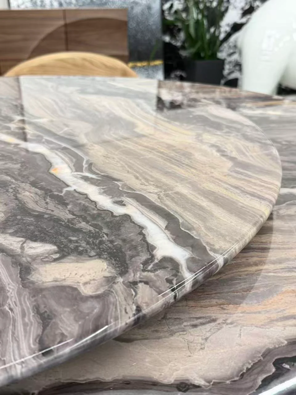 Flowing Amber Round Table - Image 8