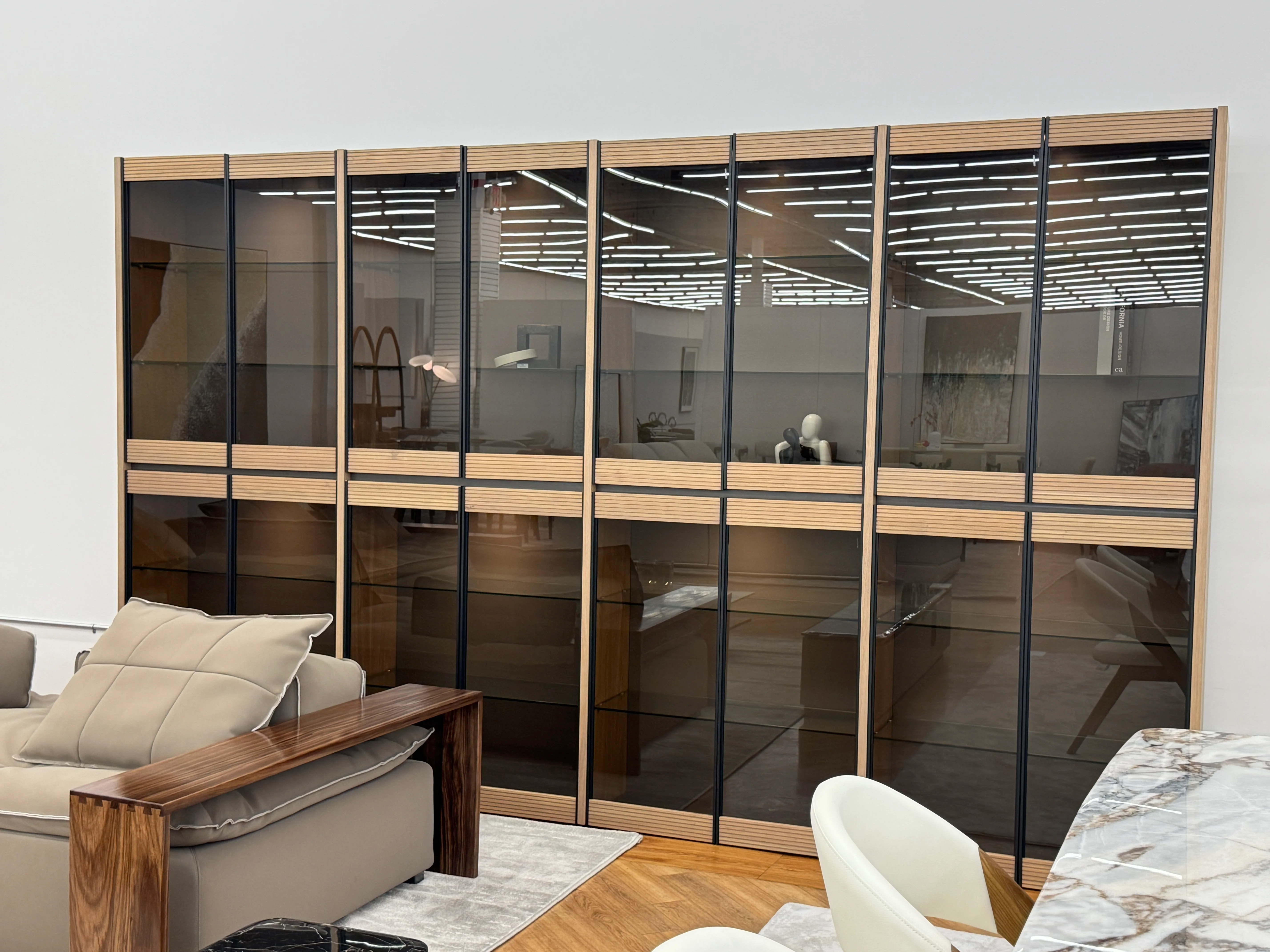 Hermosa Glass Cabinet - Image 3