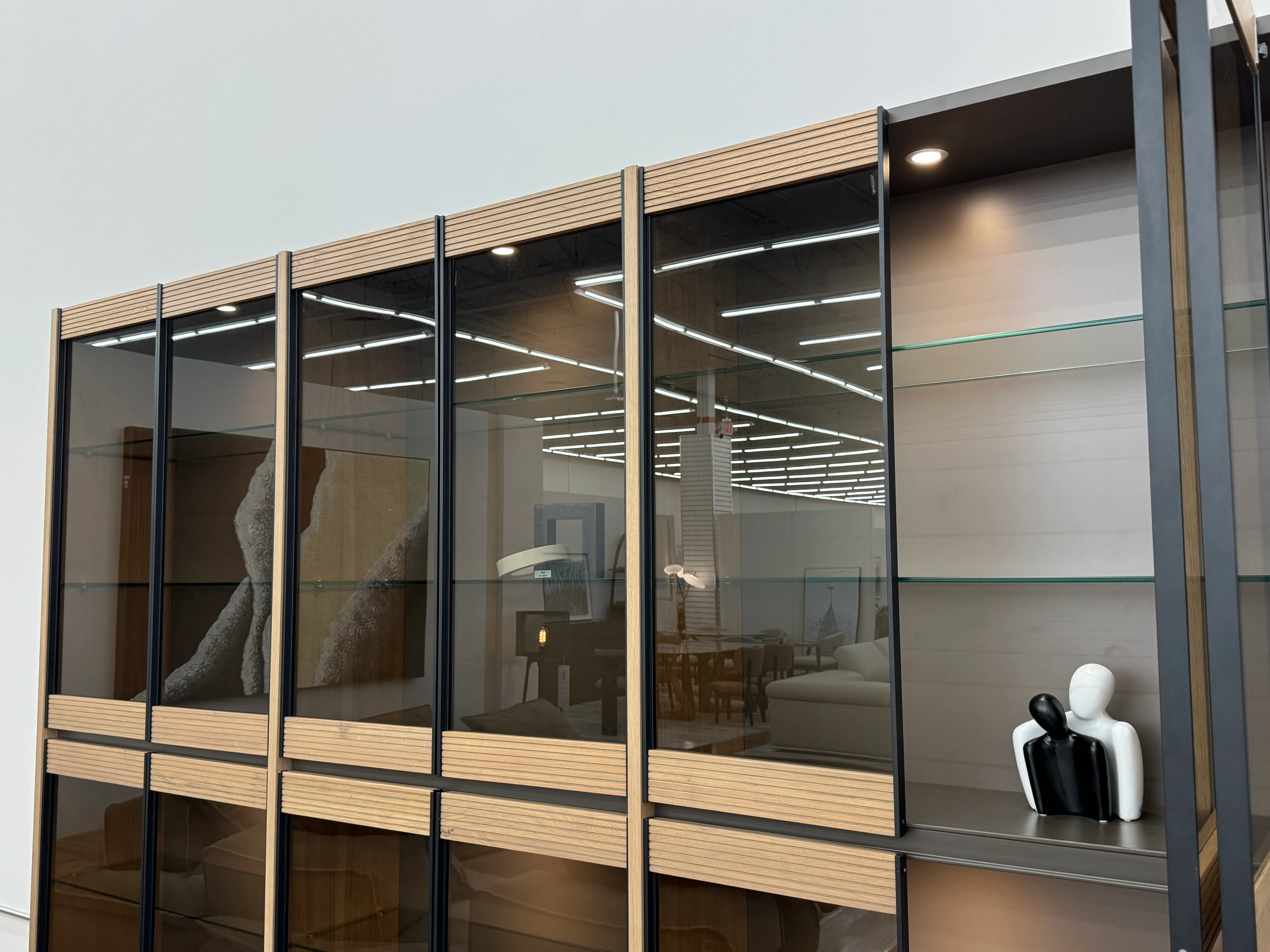 Hermosa Glass Cabinet - Image 7