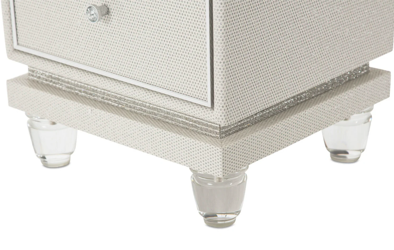 Lustrous Summit Chest - Image 7