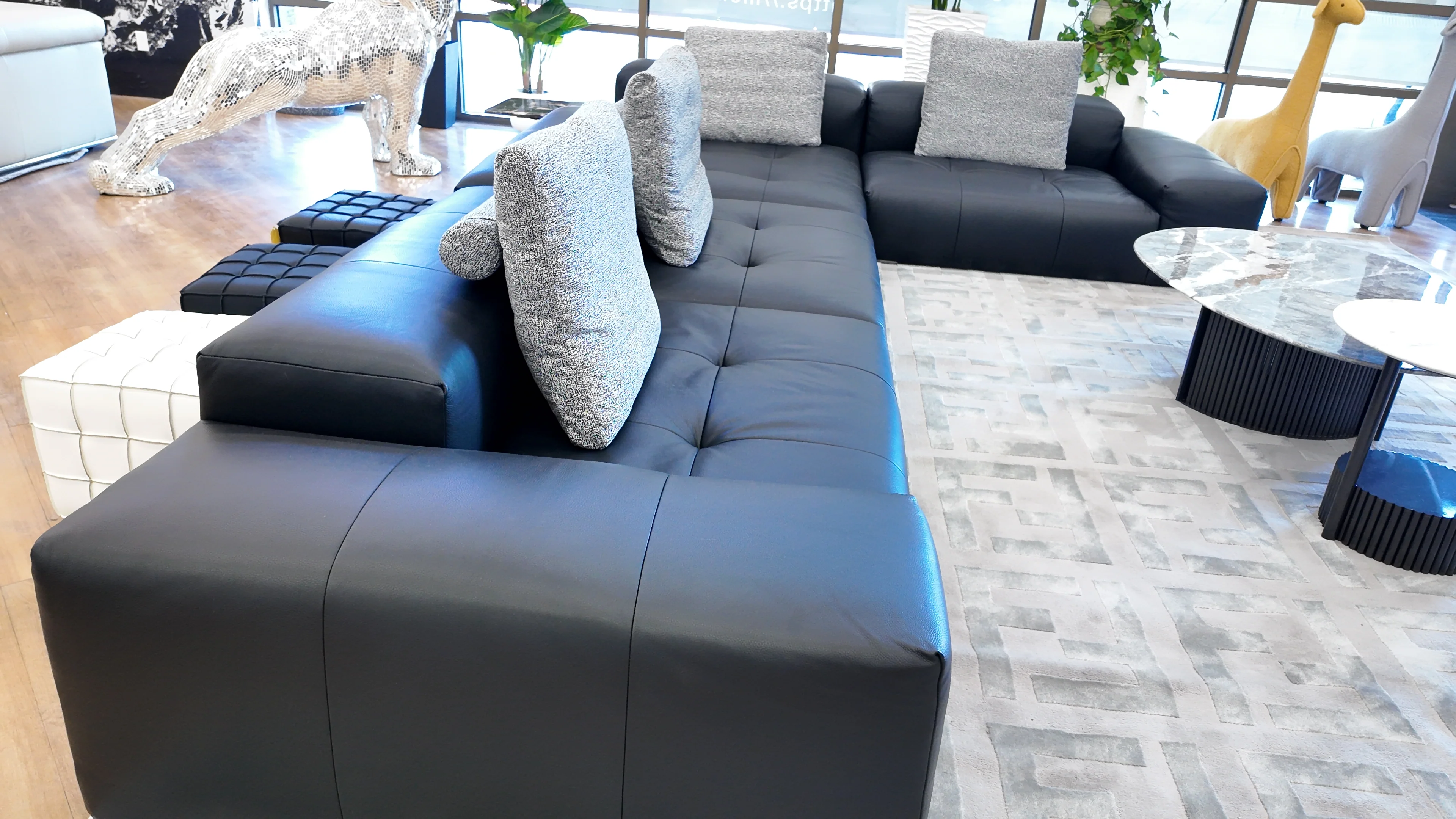 Milano Divano Sectional - Image 12