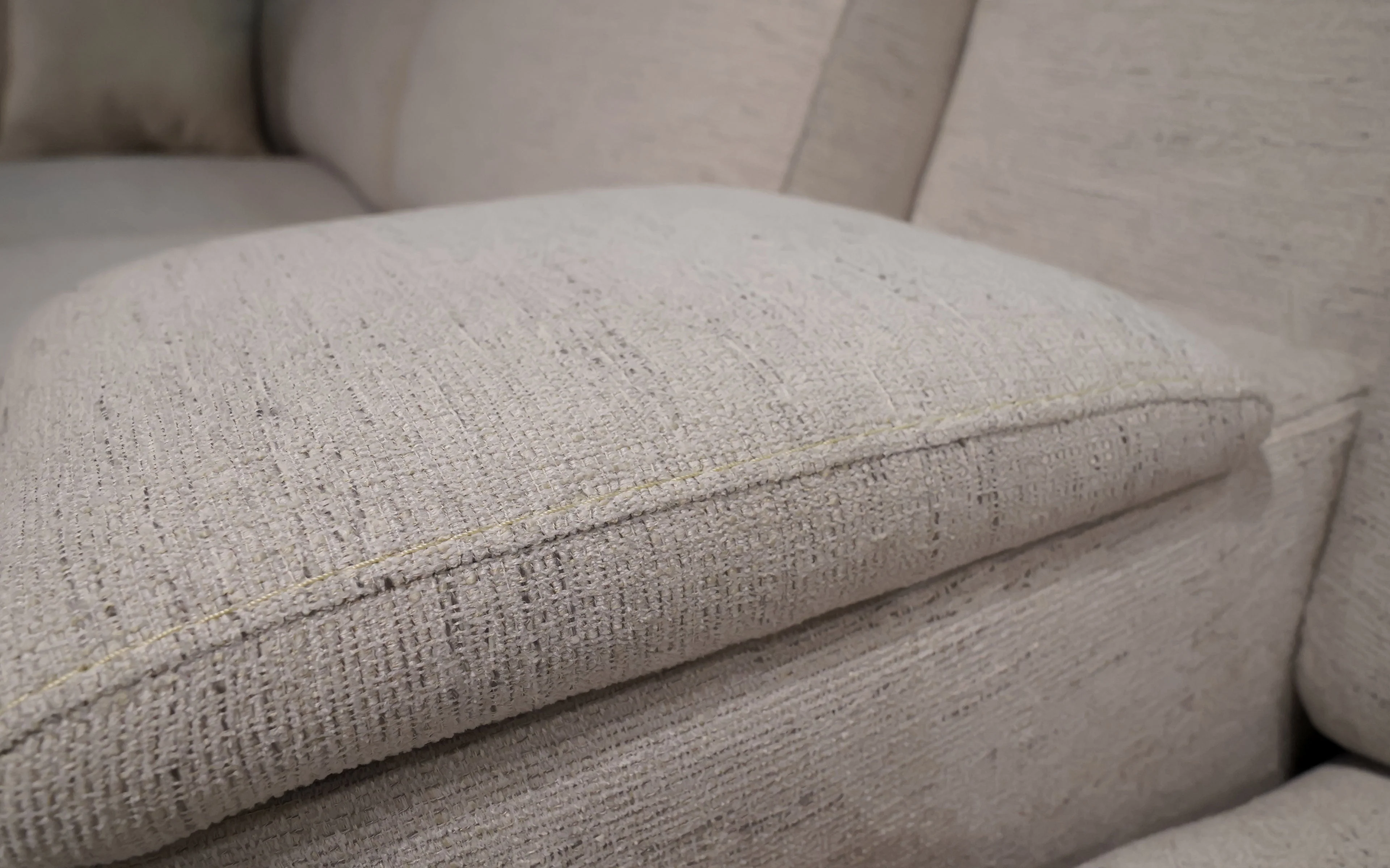 Niro Modern Motion Reclining Sectional - Image 13