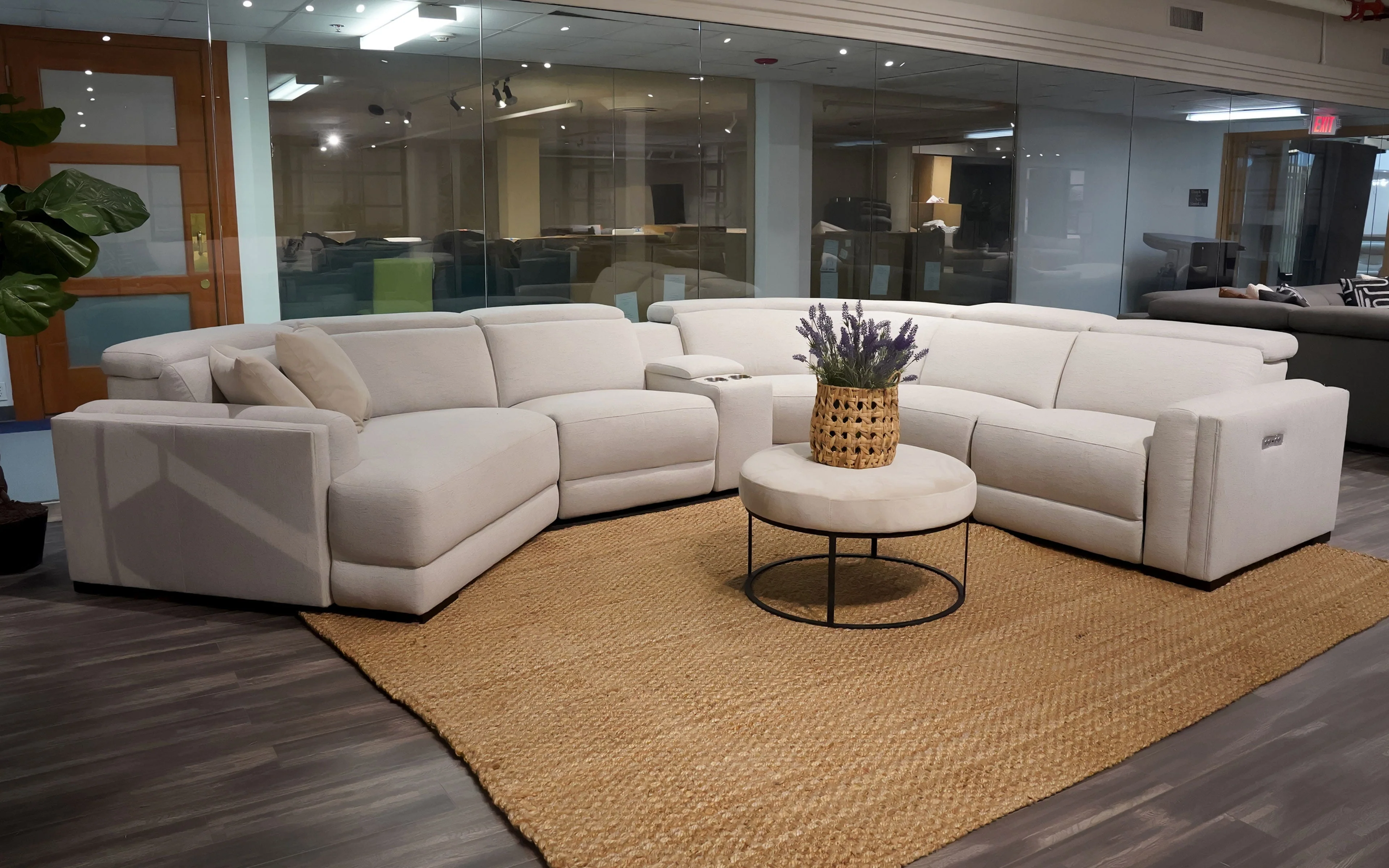 Niro Modern Motion Reclining Sectional - Image 3
