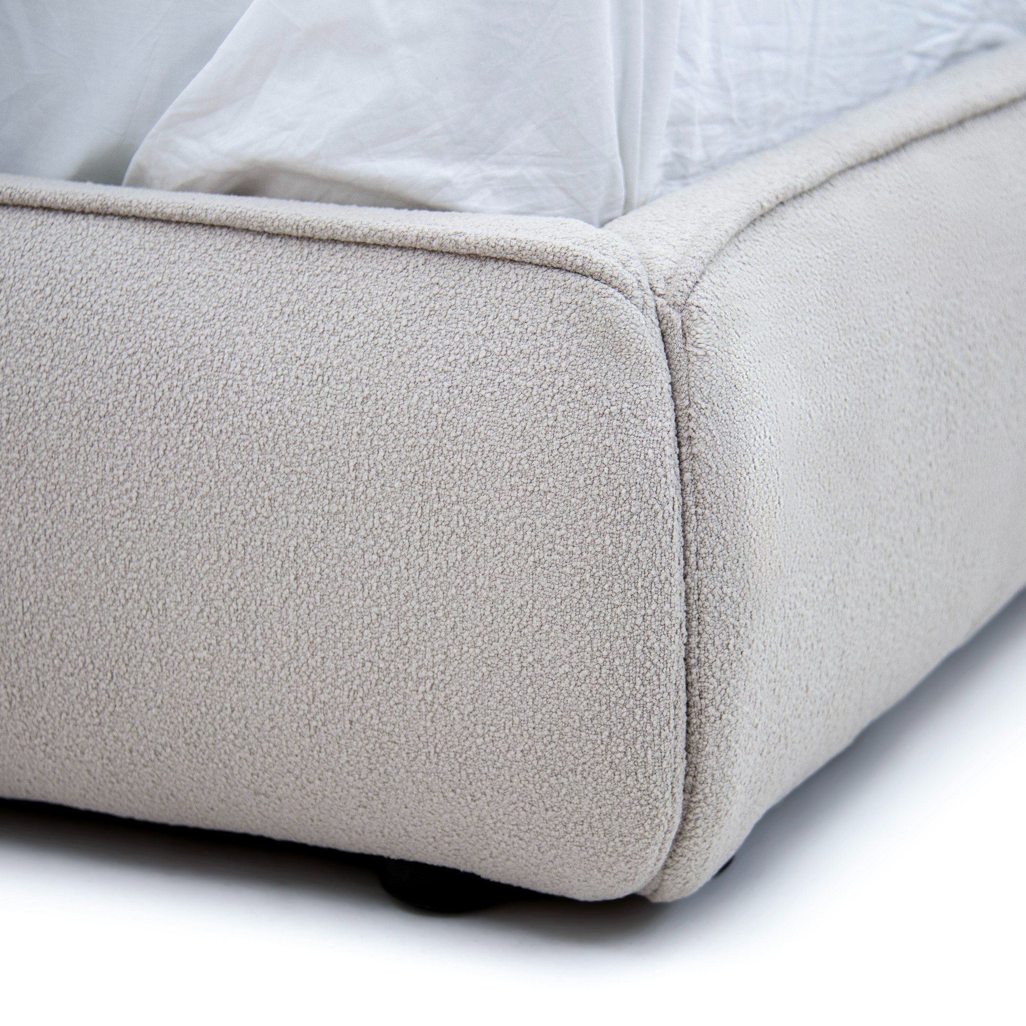 Serenity Curve Bed - Image 12