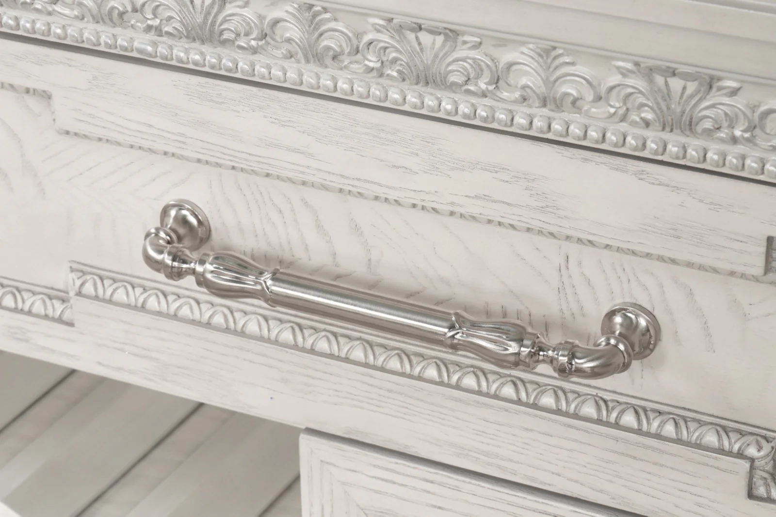 Stella Mia Traditional Sideboard - Image 5