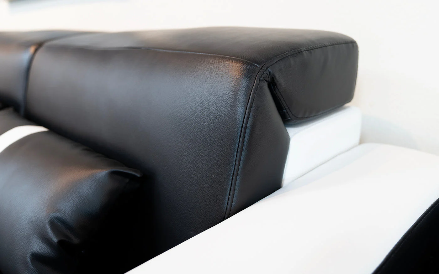 Zenith LED Sectional - Image 13